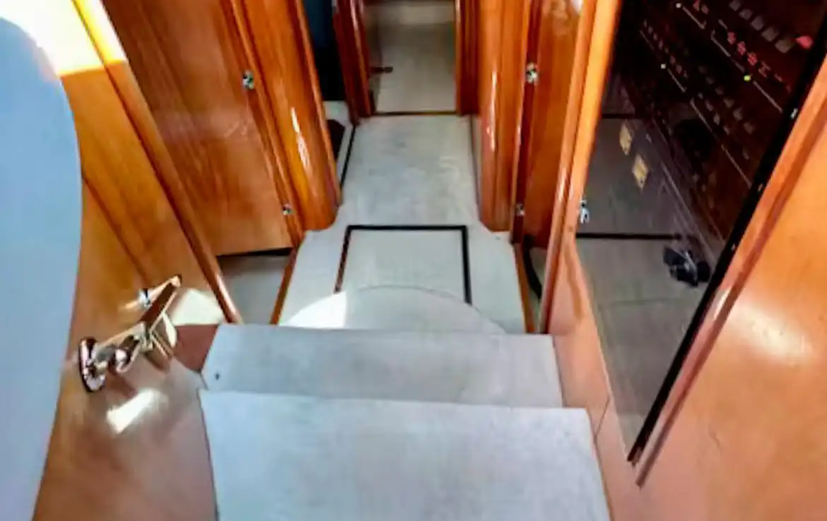 Kemer Yacht Rental 18m Sunseeker Manhattan 56